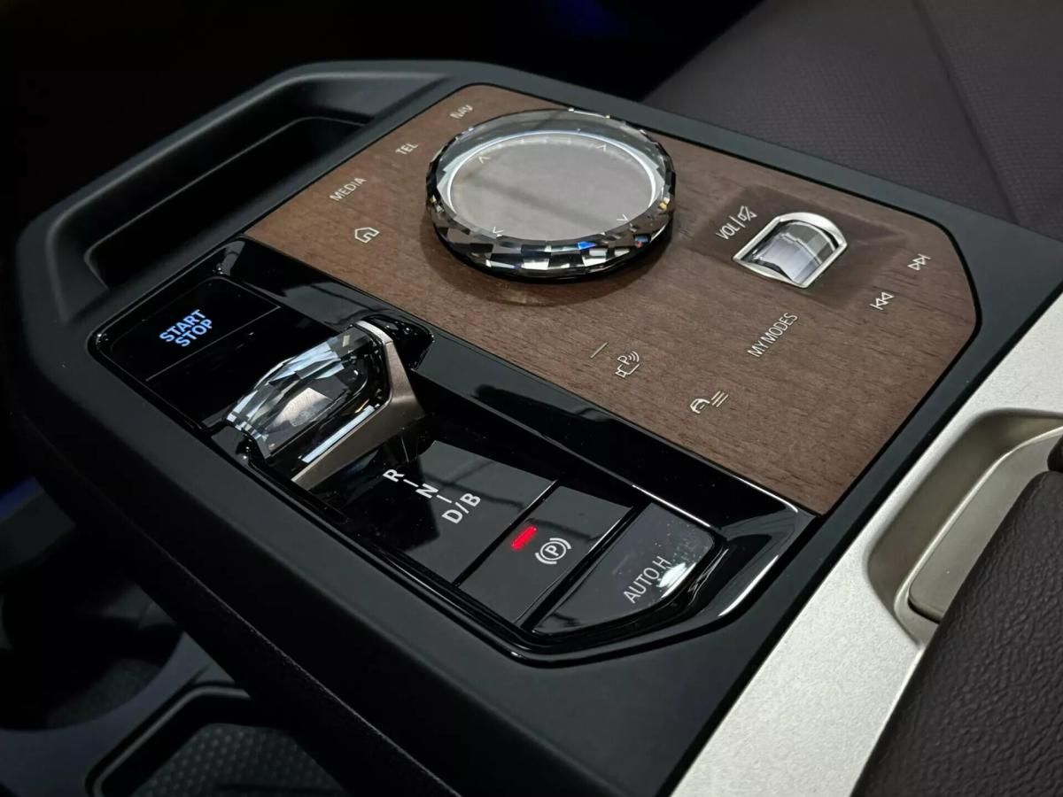 bmw-ix-2024-eletrico-500cc