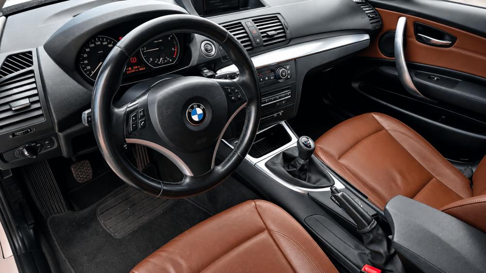 bmw-serie-1-2009-diesel-1995cc