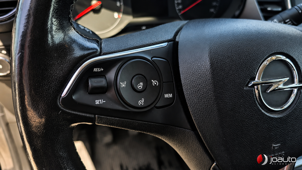opel-crossland-2023-gasolina-1199cc