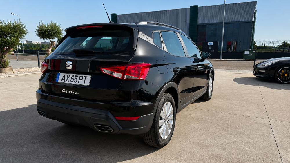 seat-arona-2023-gasolina-999cc