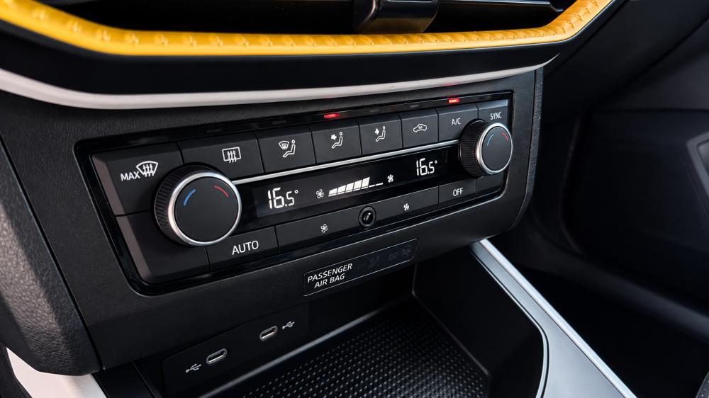 seat-arona-2023-gasolina-999cc