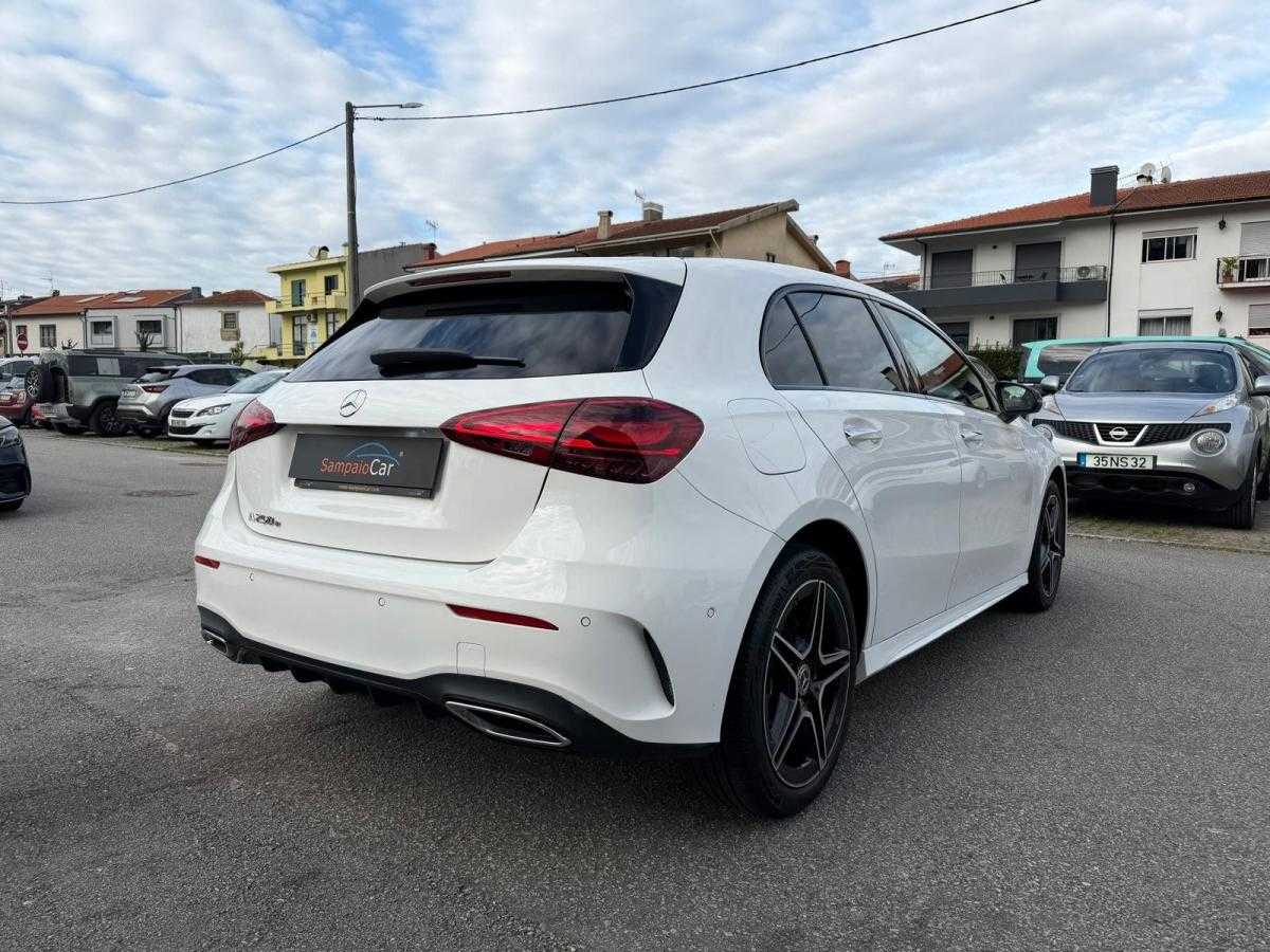 mercedes-benz-classe-a-2023-hibrido-a-gasolina-1332cc