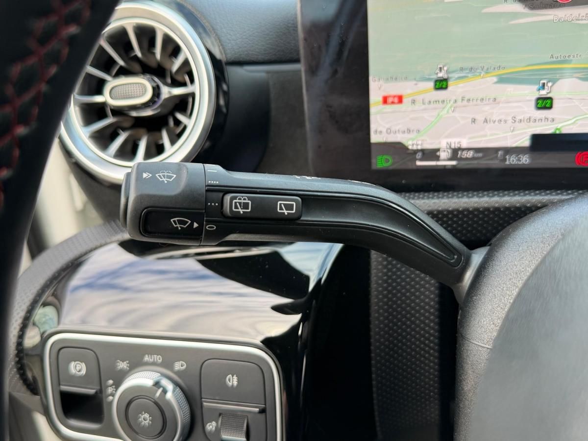 mercedes-benz-classe-a-2023-hibrido-a-gasolina-1332cc