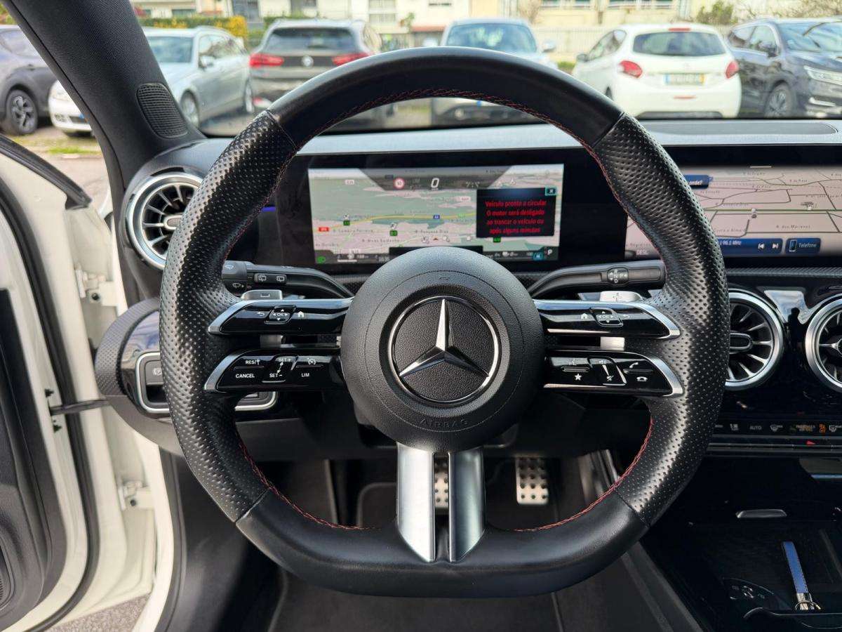 mercedes-benz-classe-a-2023-hibrido-a-gasolina-1332cc
