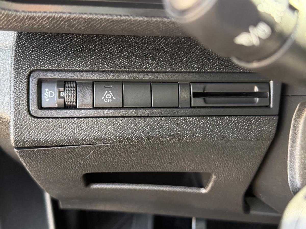 peugeot-3008-2022-diesel-1499cc