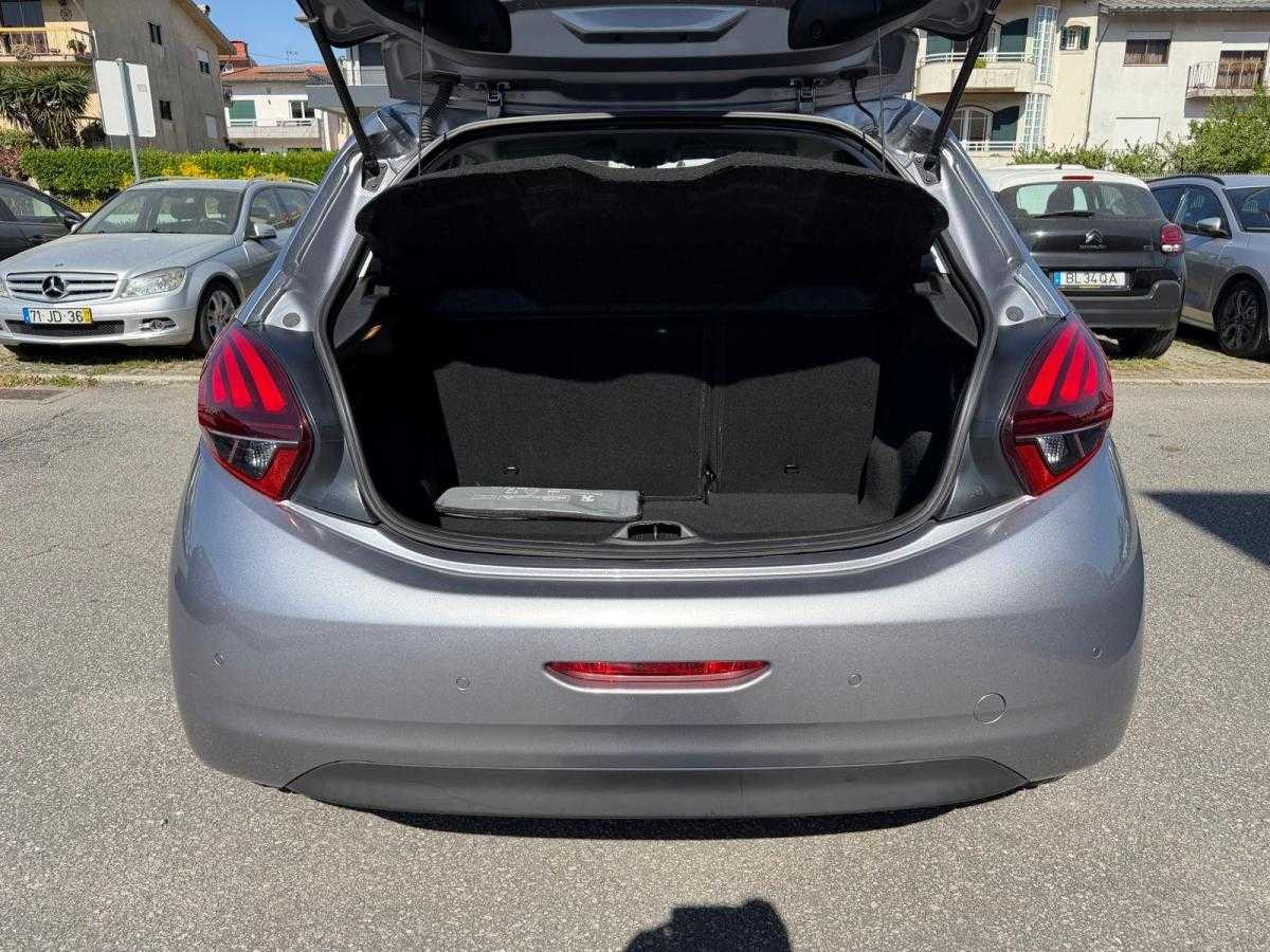 peugeot-208-2019-gasolina-1199cc