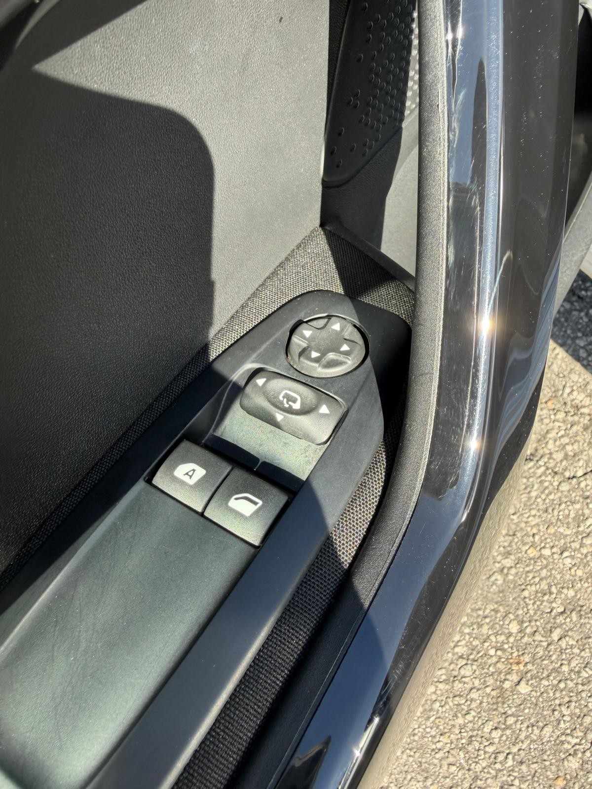 peugeot-208-2019-gasolina-1199cc