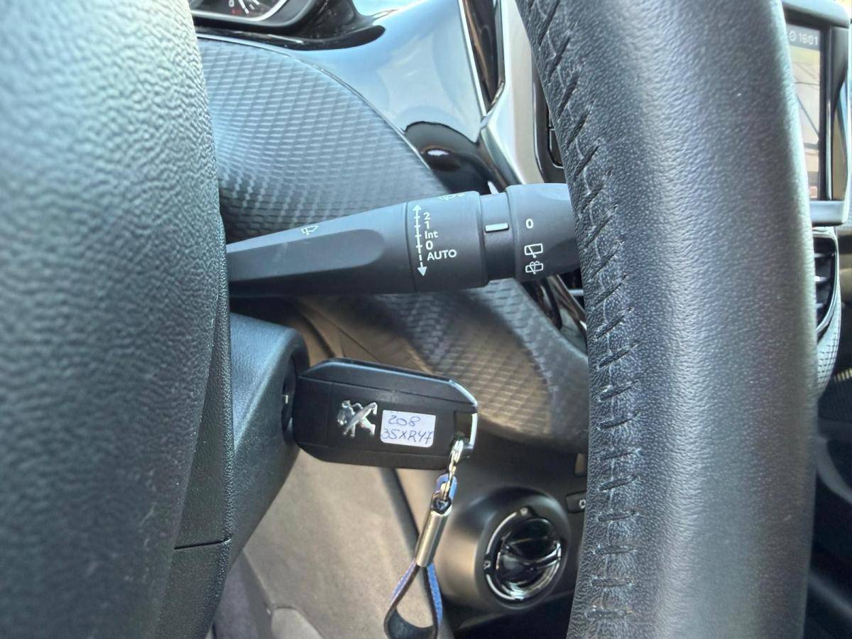 peugeot-208-2019-gasolina-1199cc