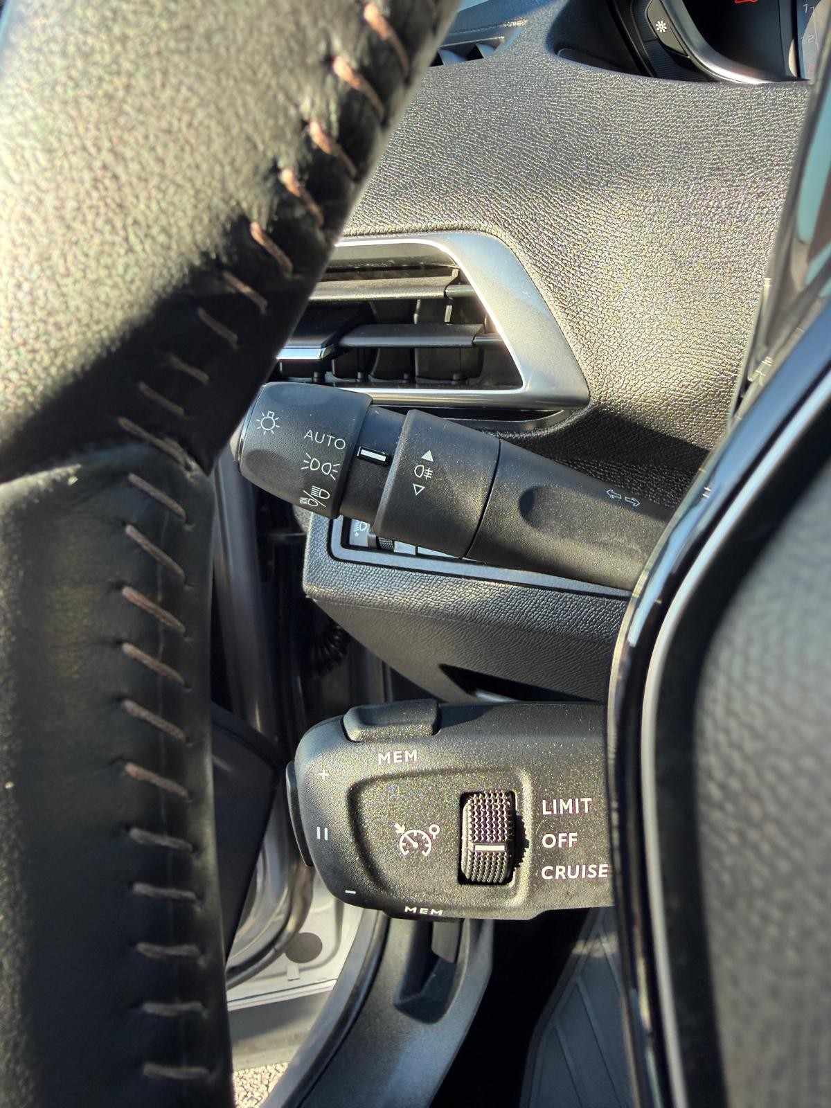 peugeot-3008-2022-diesel-1499cc