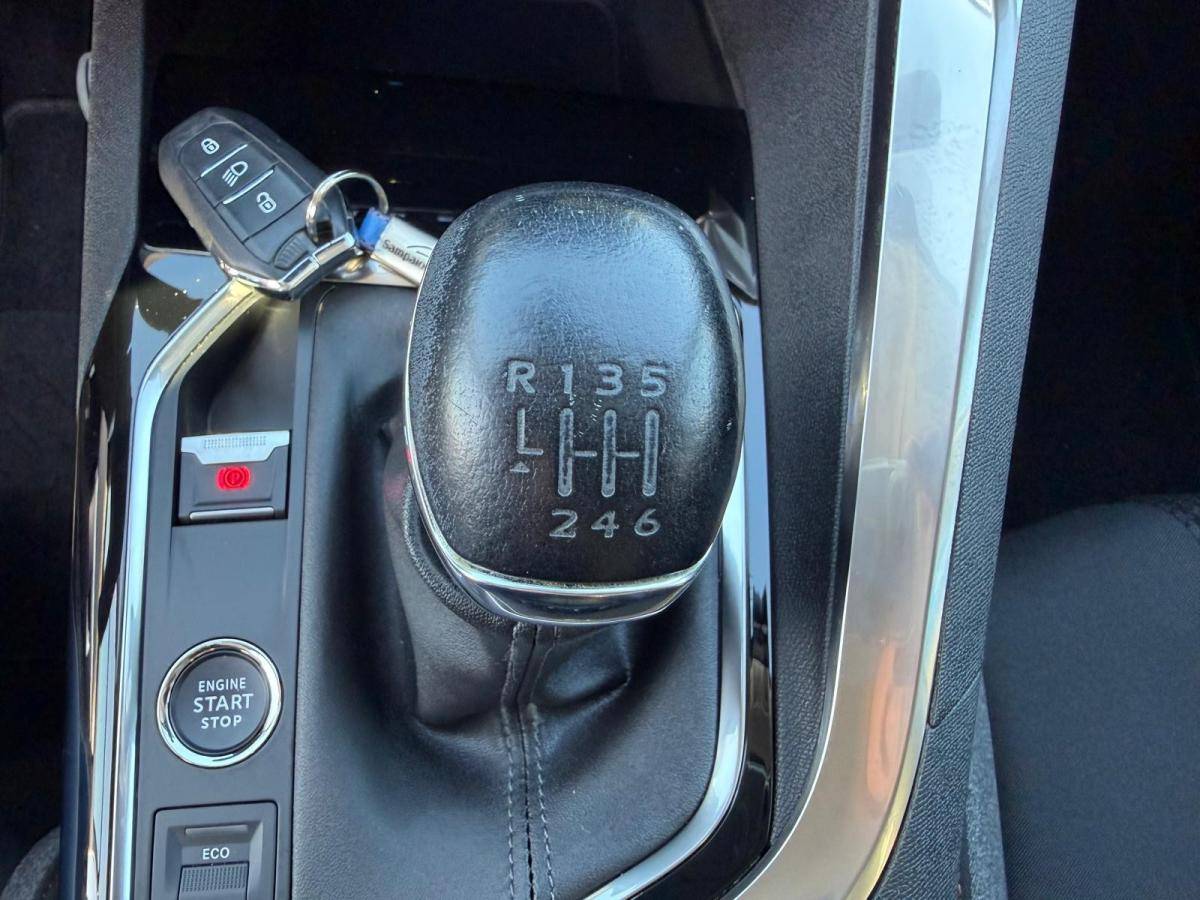 peugeot-3008-2022-diesel-1499cc