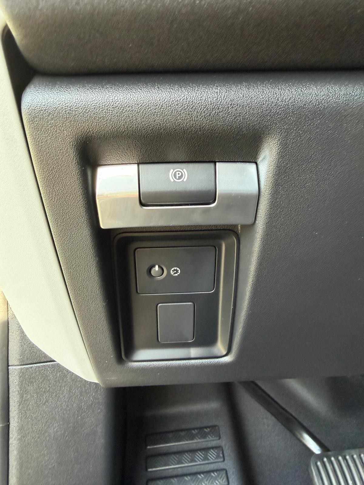 land-rover-defender-2020-diesel-1999cc