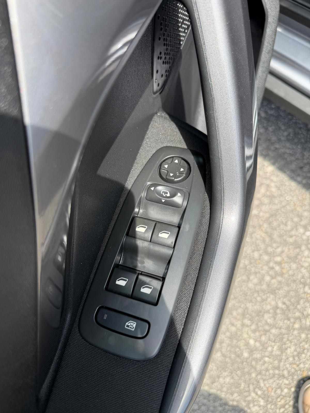 peugeot-2008-2016-diesel-1560cc