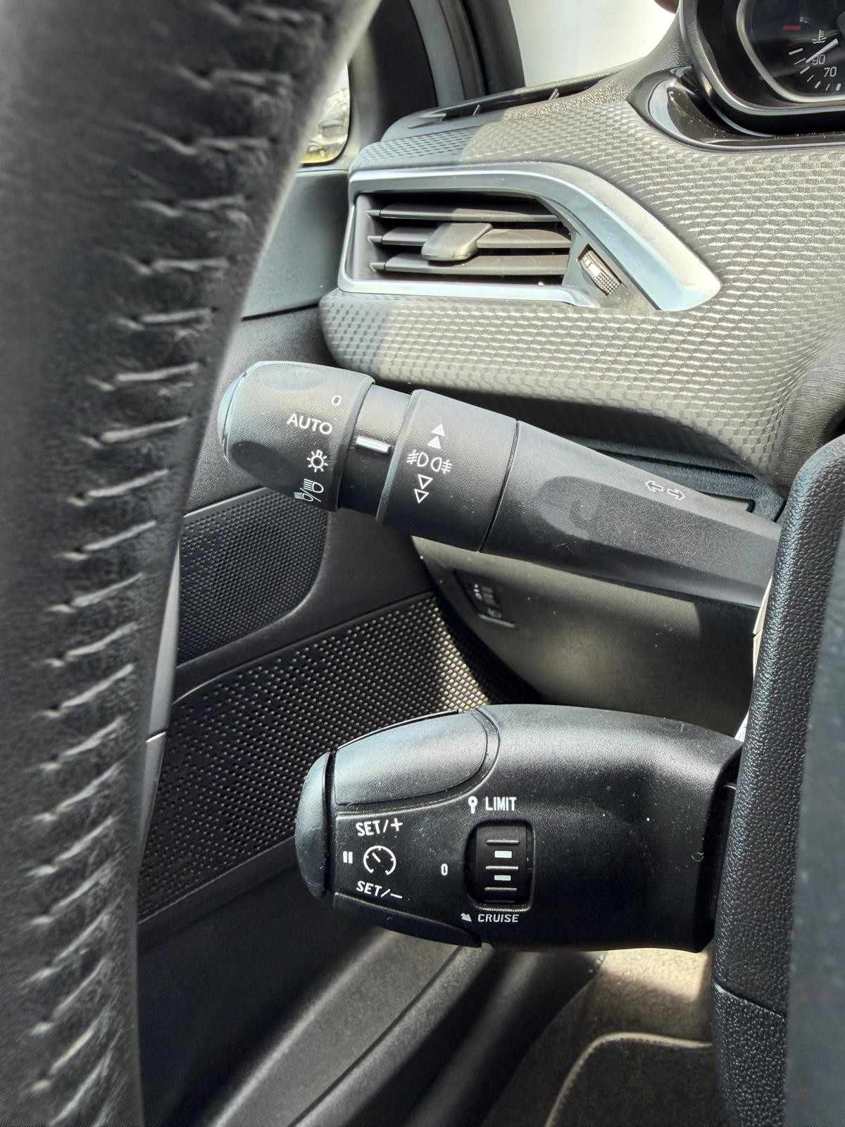 peugeot-2008-2016-diesel-1560cc