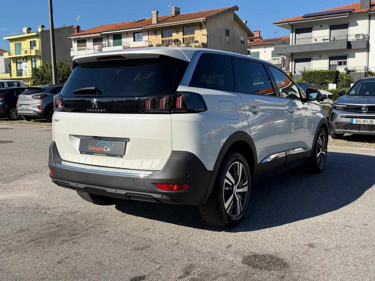 peugeot-5008-2022-diesel-1499cc