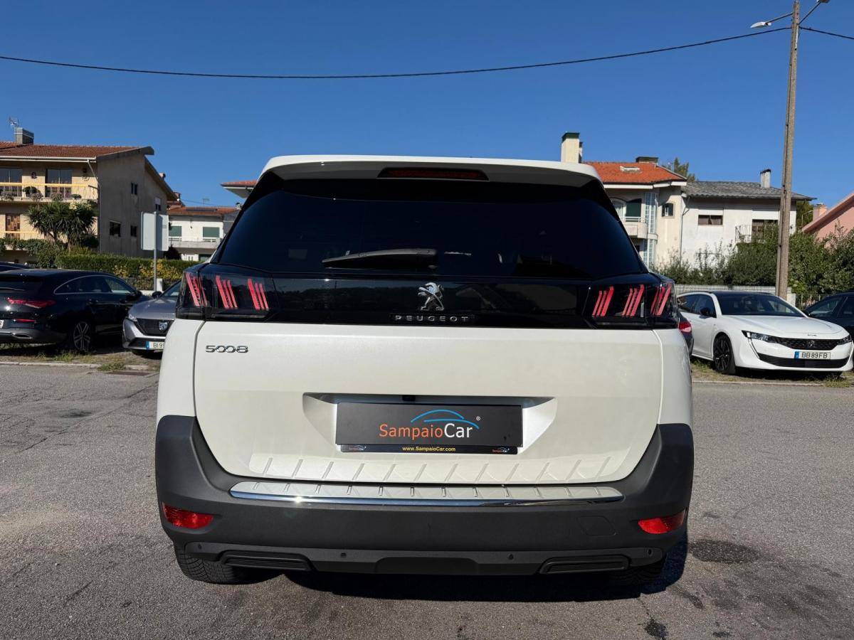 peugeot-5008-2022-diesel-1499cc