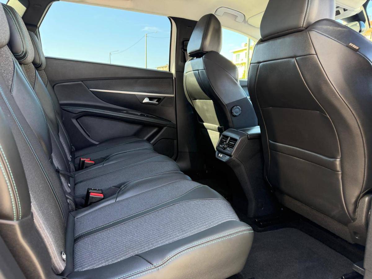peugeot-5008-2022-diesel-1499cc
