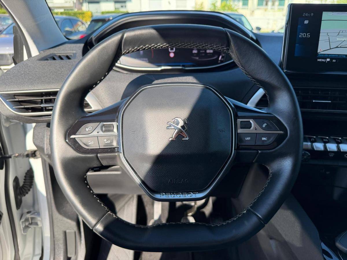 peugeot-5008-2022-diesel-1499cc