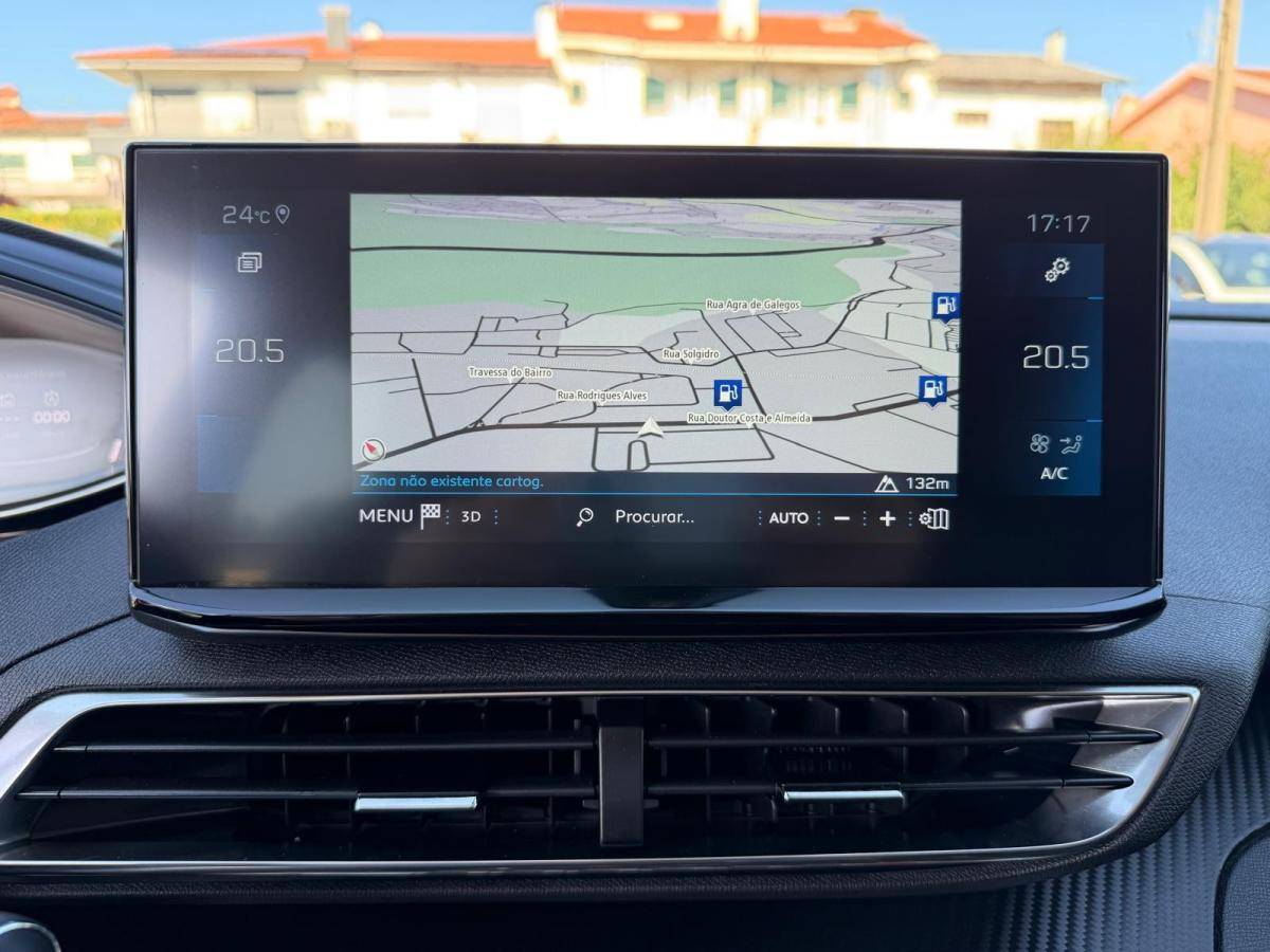peugeot-5008-2022-diesel-1499cc