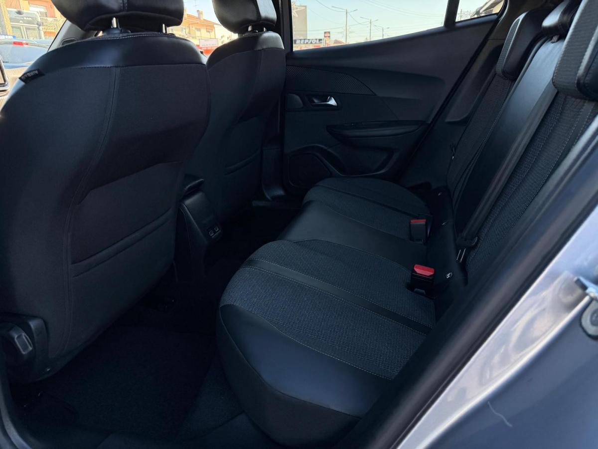 peugeot-2008-2024-gasolina-1199cc