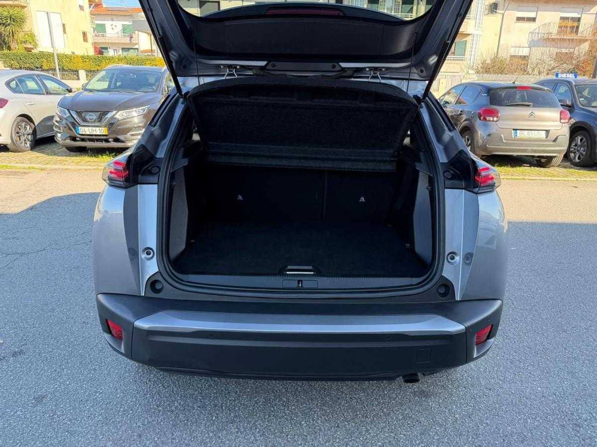 peugeot-2008-2024-gasolina-1199cc