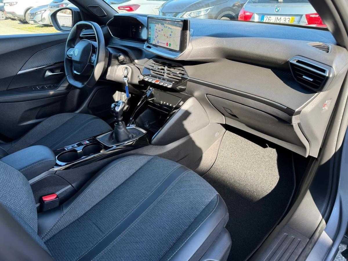 peugeot-2008-2024-gasolina-1199cc