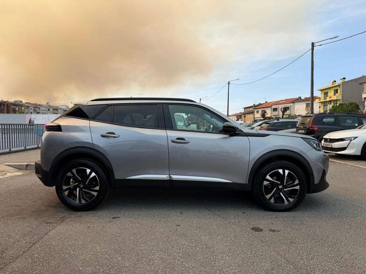 peugeot-2008-2021-gasolina-1199cc