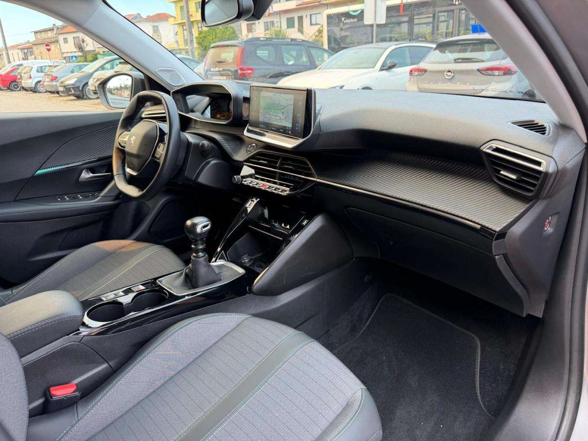peugeot-2008-2021-gasolina-1199cc