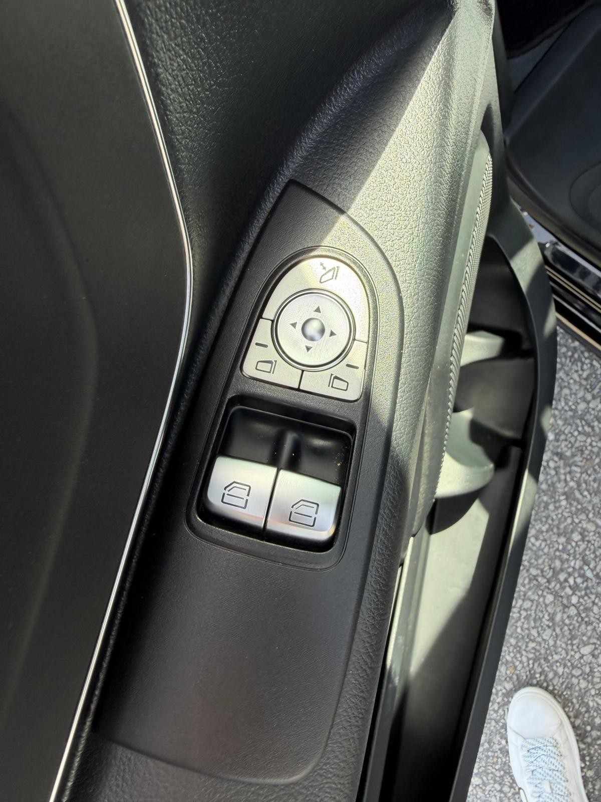 mercedes-benz-vito-2022-diesel-1950cc