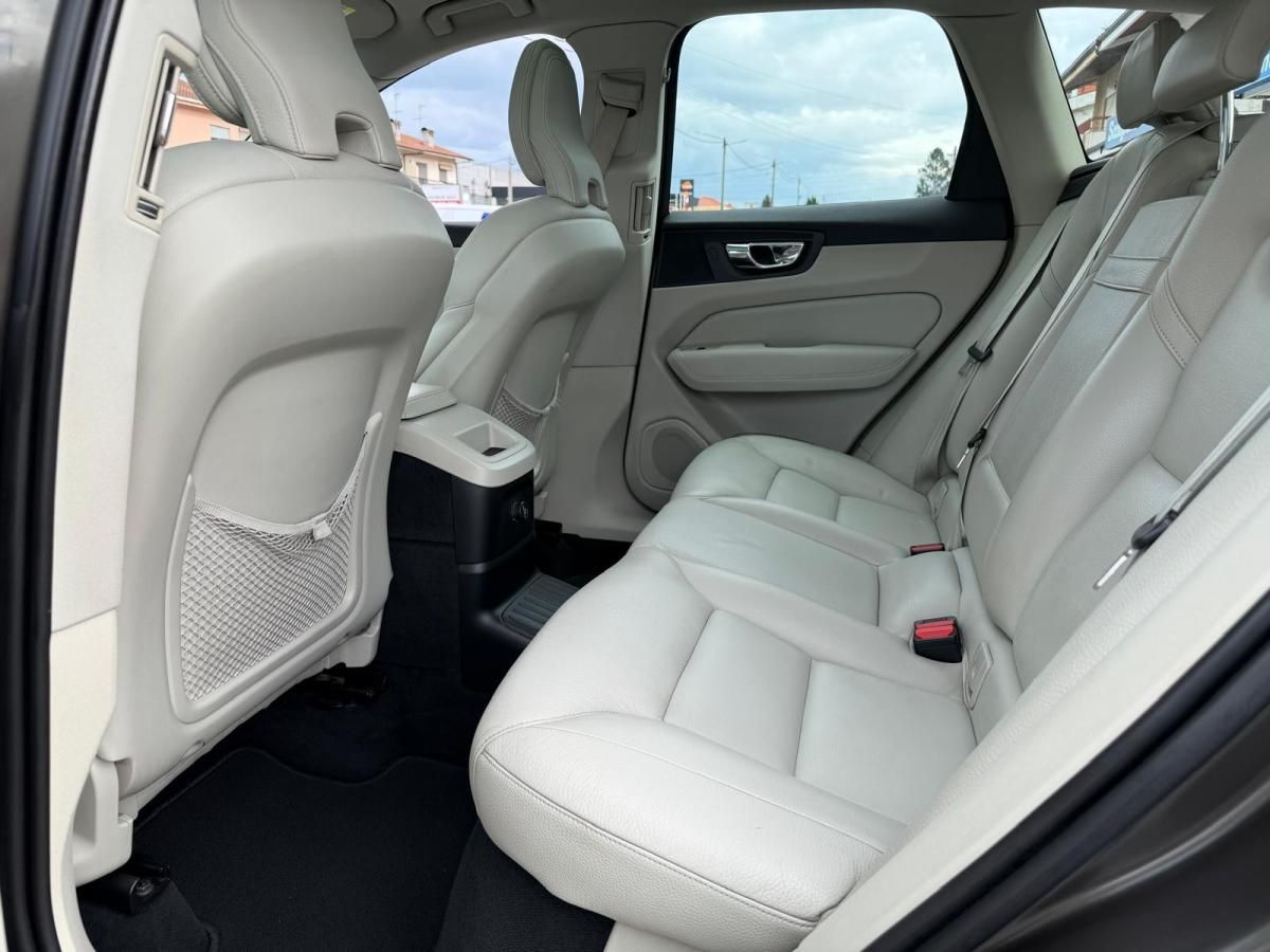 volvo-xc60-2018-hibrido-a-gasolina-1969cc