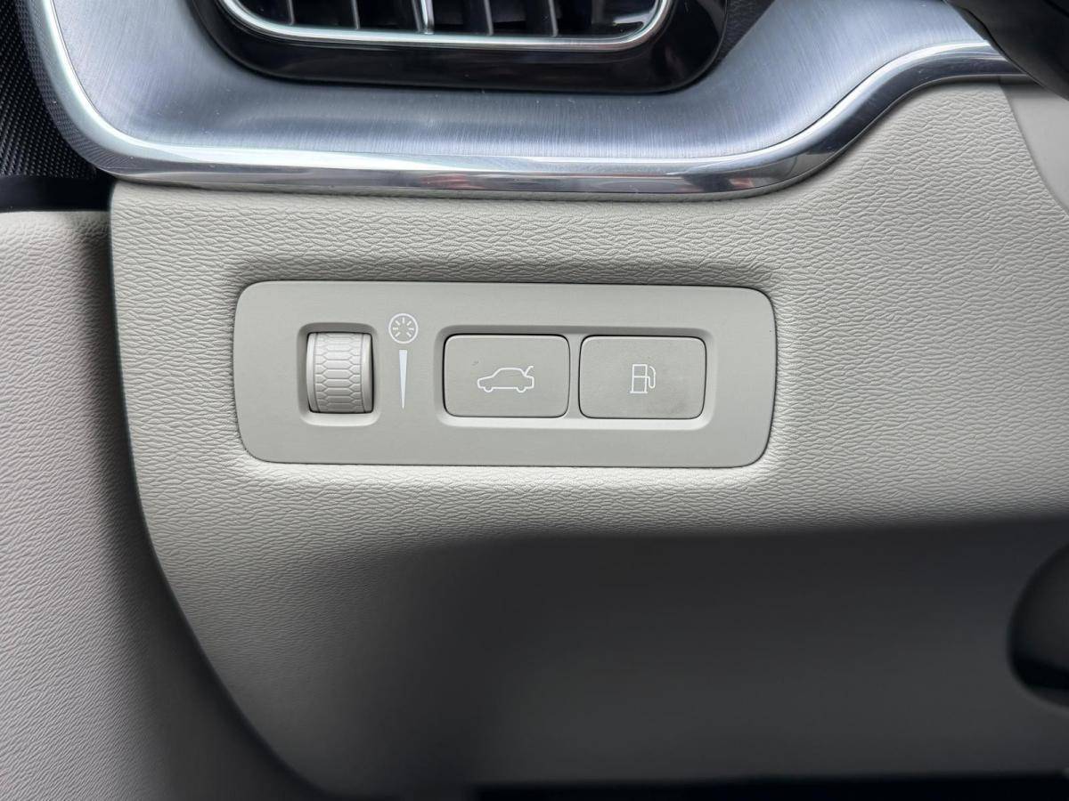 volvo-xc60-2018-hibrido-a-gasolina-1969cc