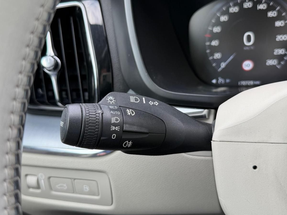 volvo-xc60-2018-hibrido-a-gasolina-1969cc