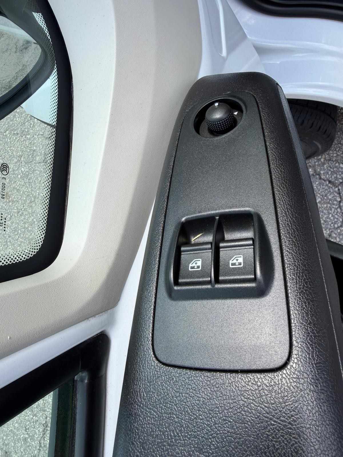 opel-movano-2023-diesel-2179cc