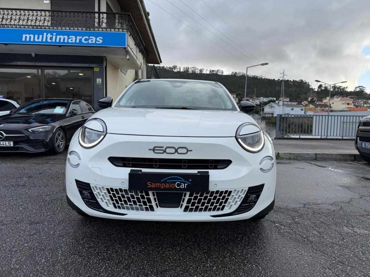 fiat-600-2026-gasolina-1199cc
