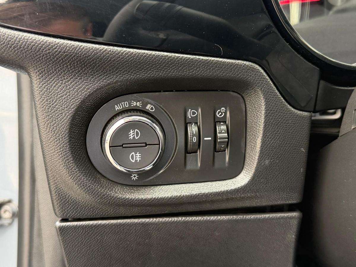 opel-corsa-2023-gasolina-1199cc