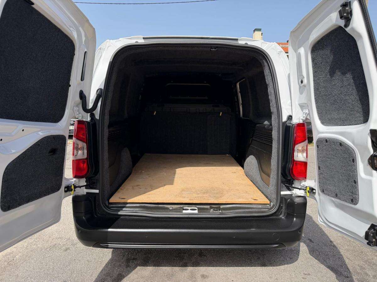 peugeot-partner-2024-diesel-1499cc