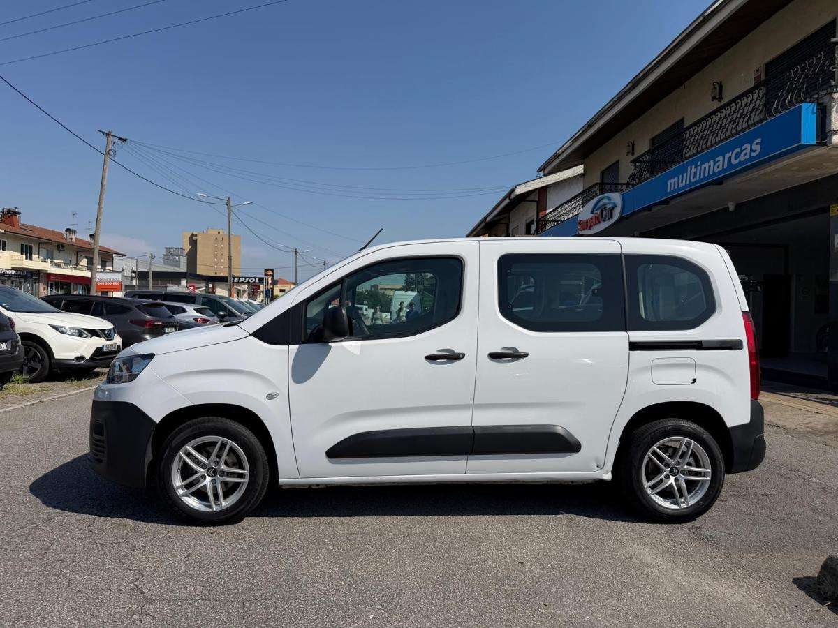 citroen-berlingo-2022-diesel-1499cc