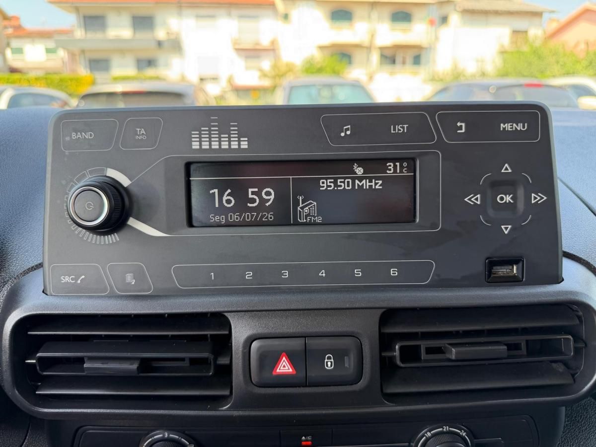 citroen-berlingo-2022-diesel-1499cc