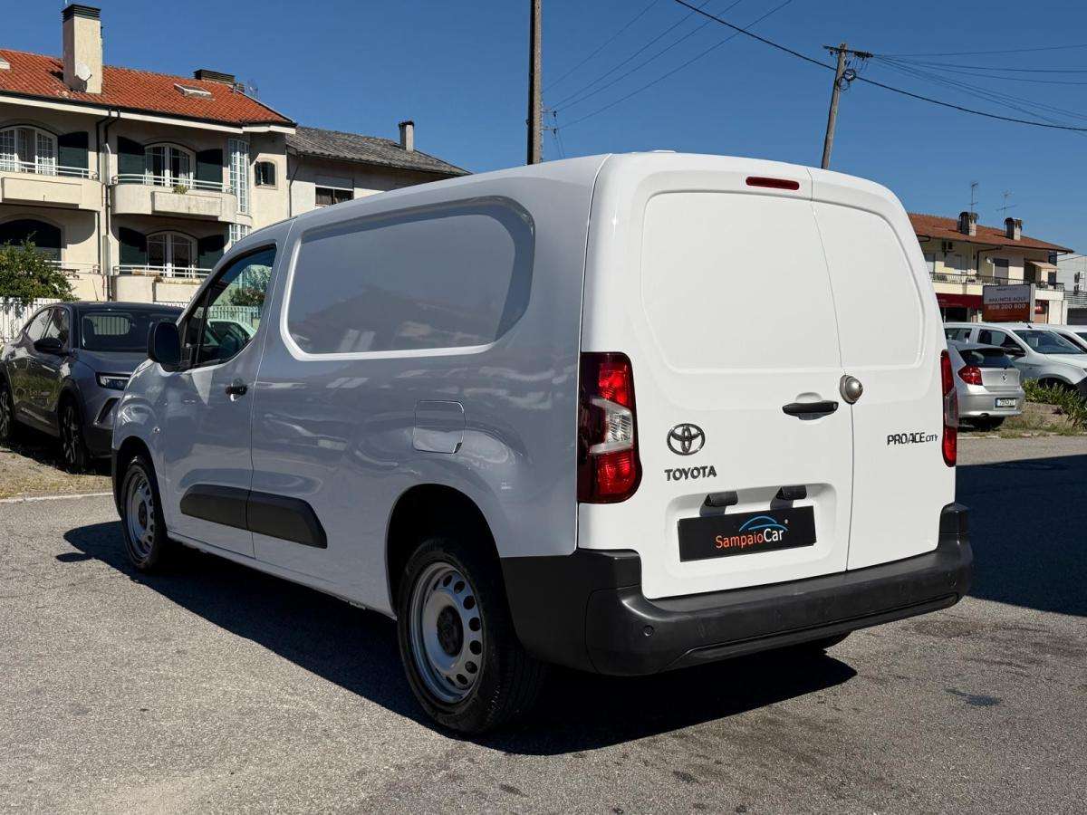 toyota-proace-2023-diesel-1499cc