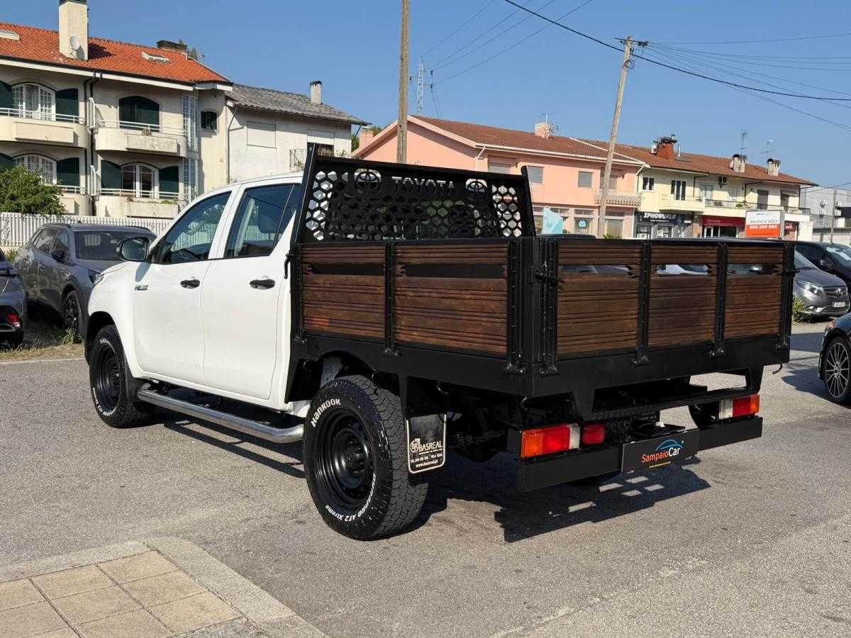 toyota-hilux-2017-diesel-2393cc