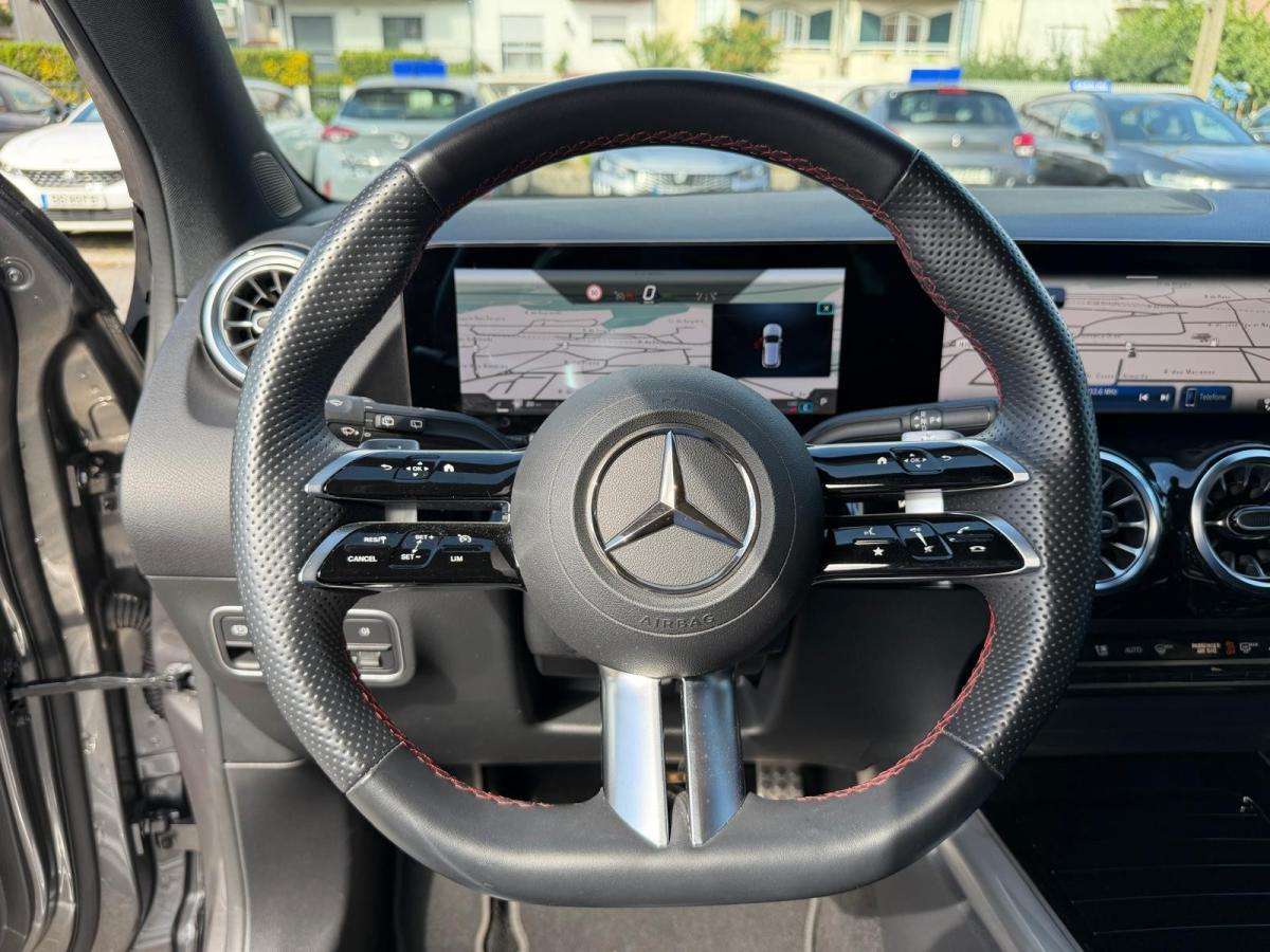 mercedes-benz-gla-2025-diesel-1950cc