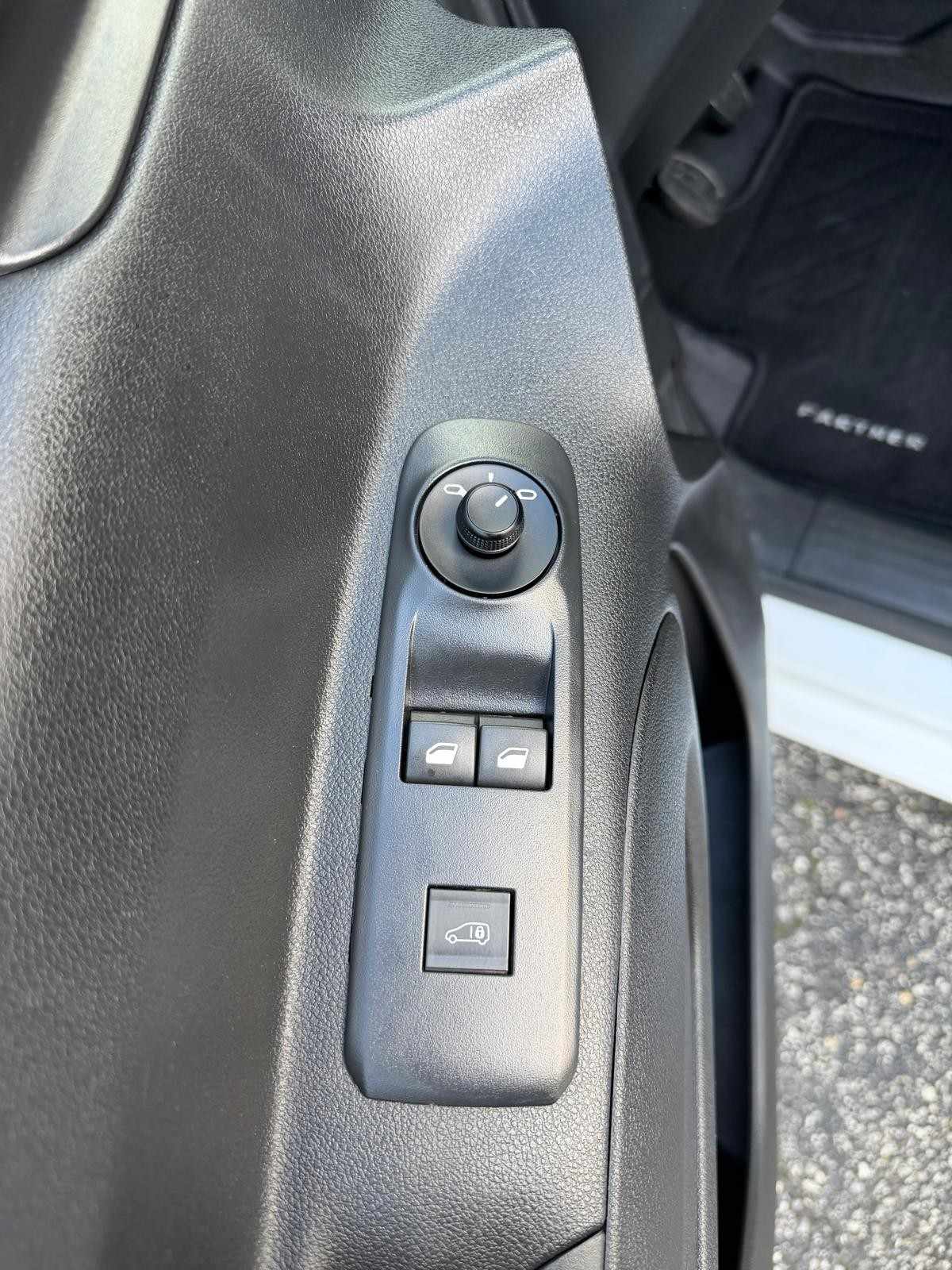 peugeot-partner-2022-diesel-1499cc