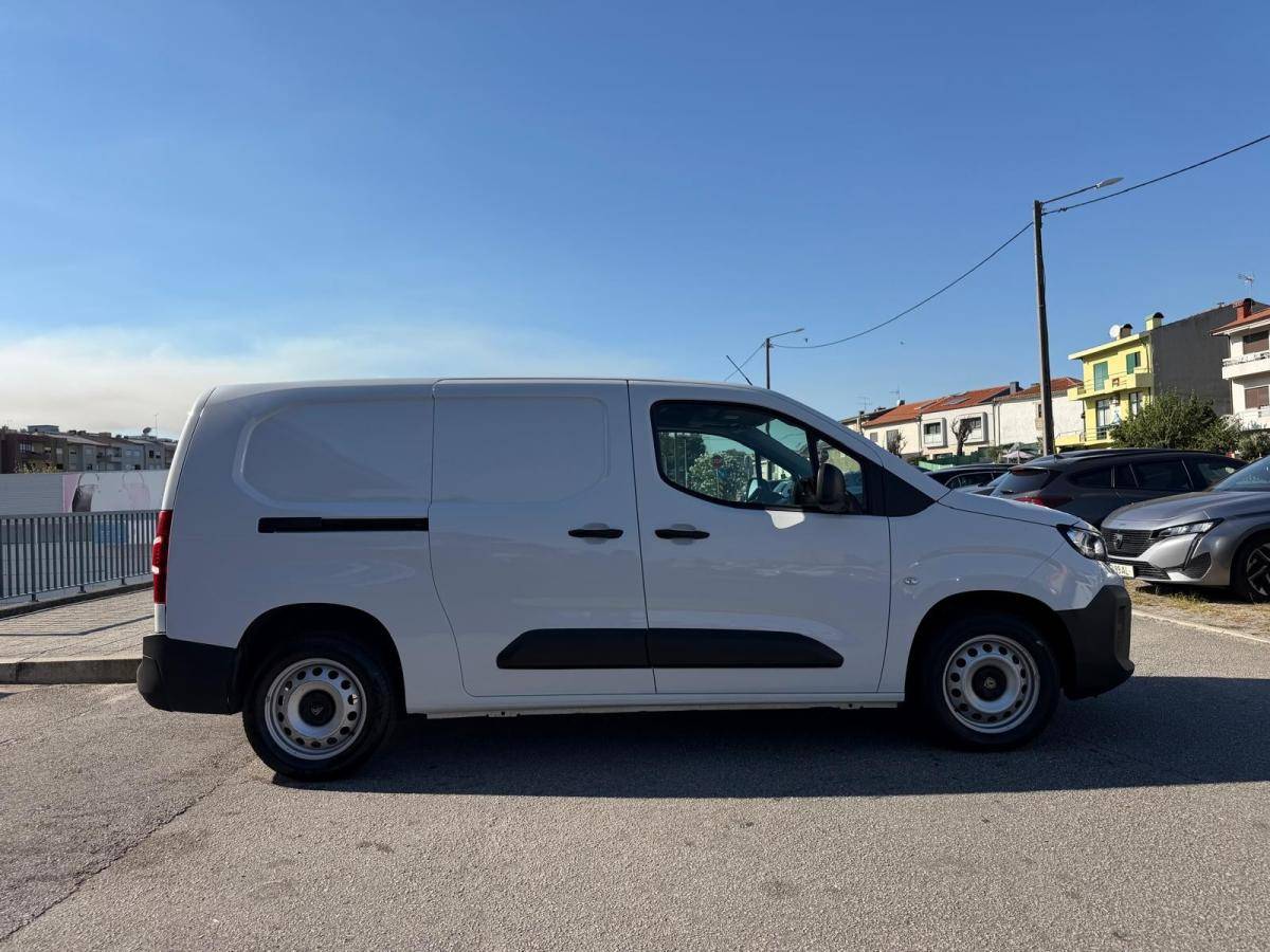 peugeot-partner-2024-diesel-1499cc
