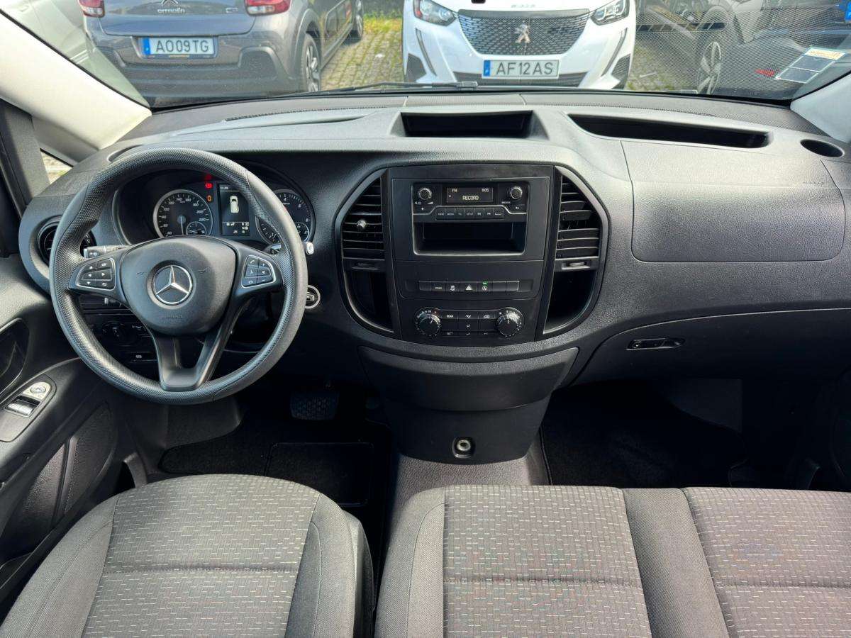 mercedes-benz-vito-2022-diesel-1950cc