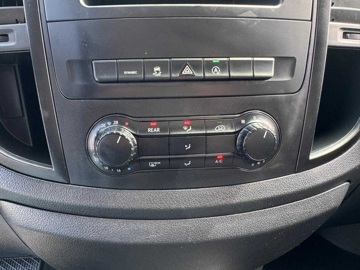 mercedes-benz-vito-2022-diesel-1950cc