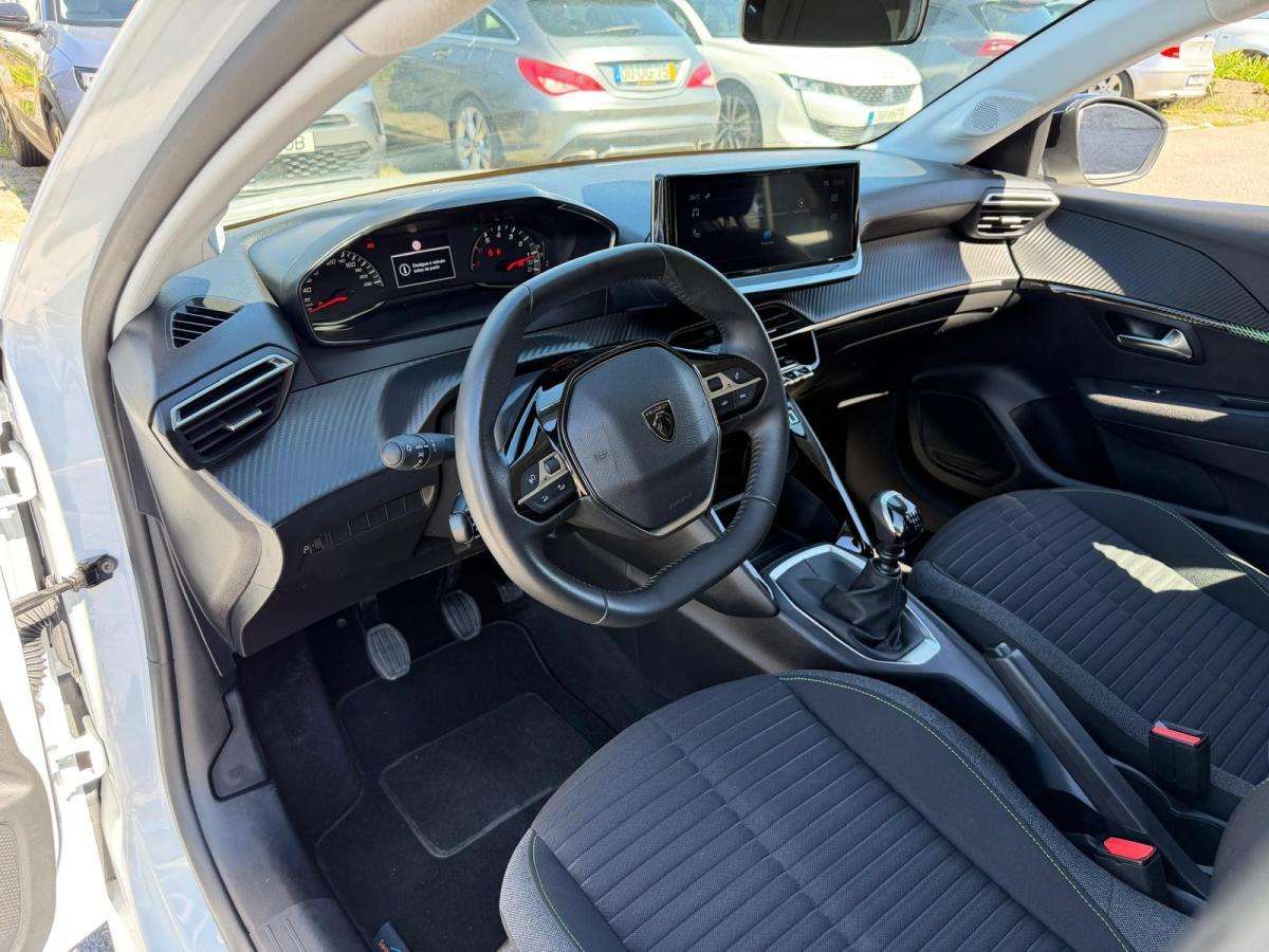 peugeot-208-2024-gasolina-1199cc