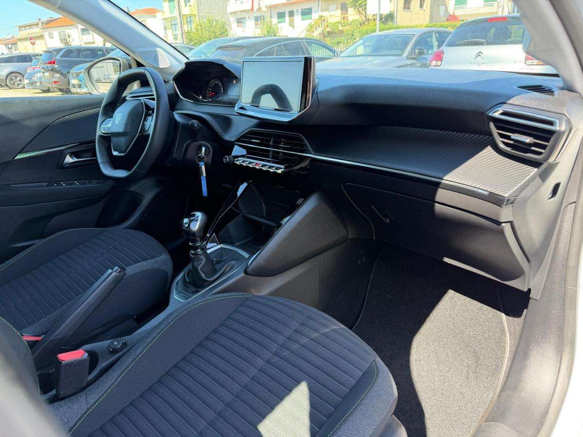 peugeot-208-2024-gasolina-1199cc