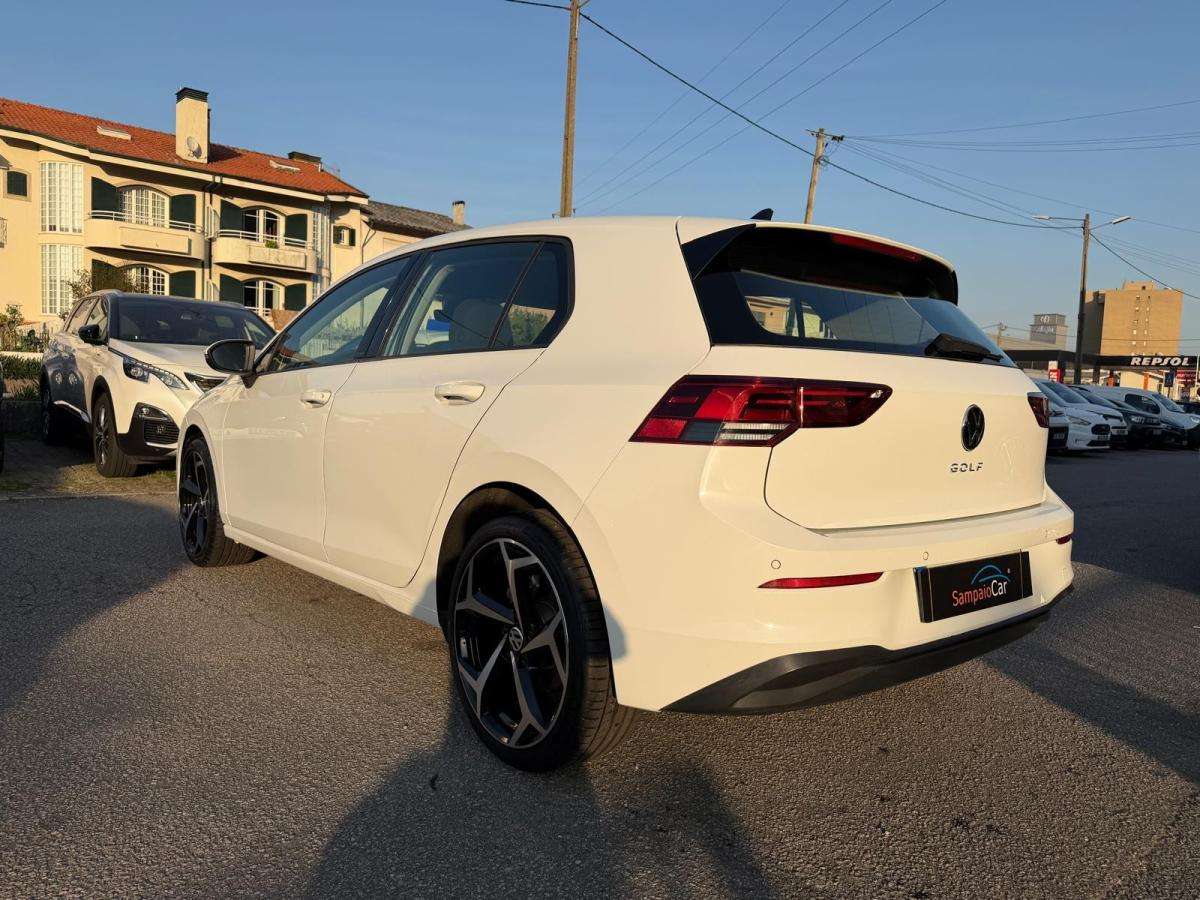 volkswagen-golf-2022-diesel-1968cc