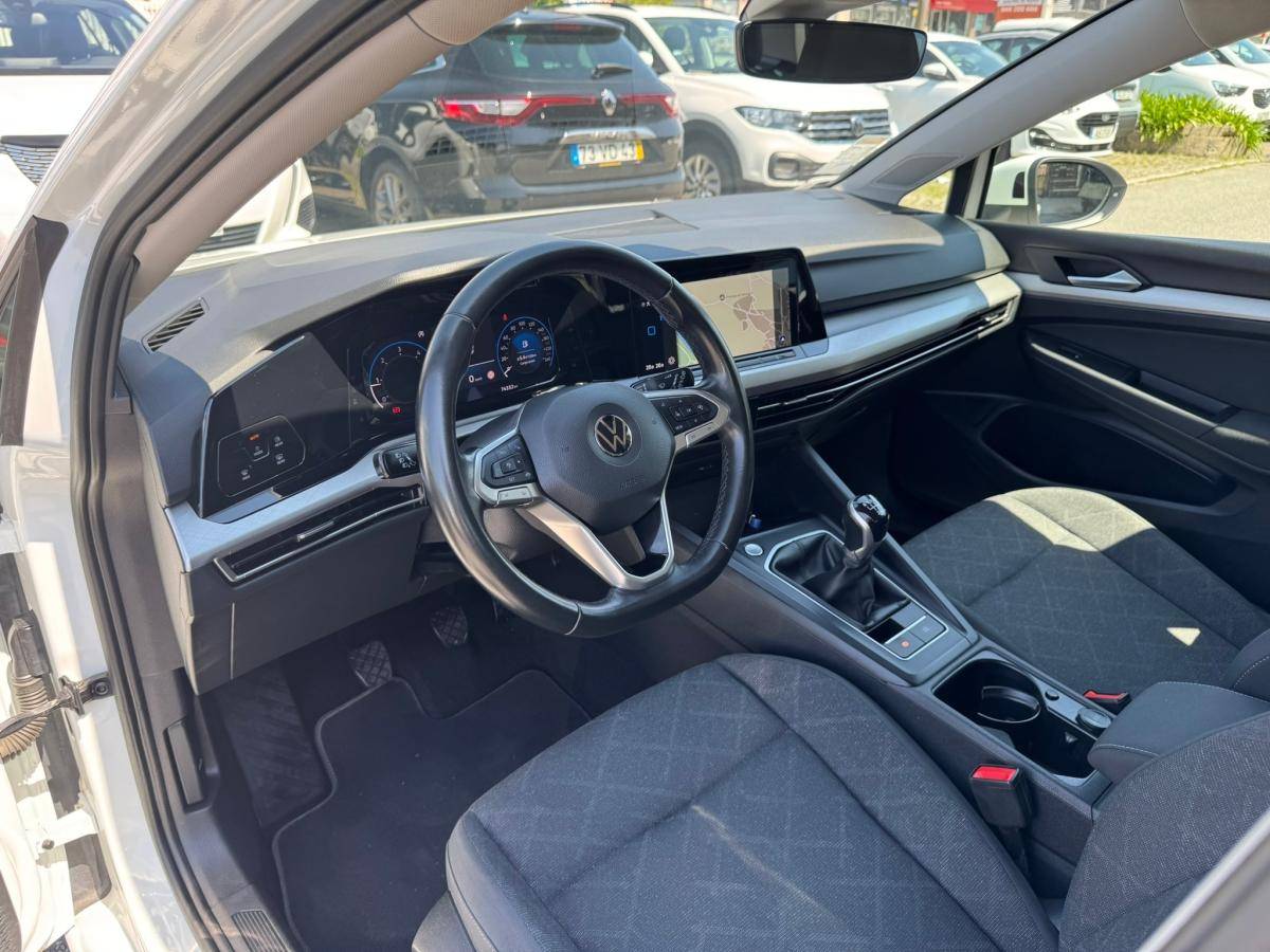 volkswagen-golf-2022-diesel-1968cc
