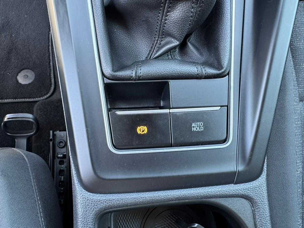 volkswagen-golf-2022-diesel-1968cc