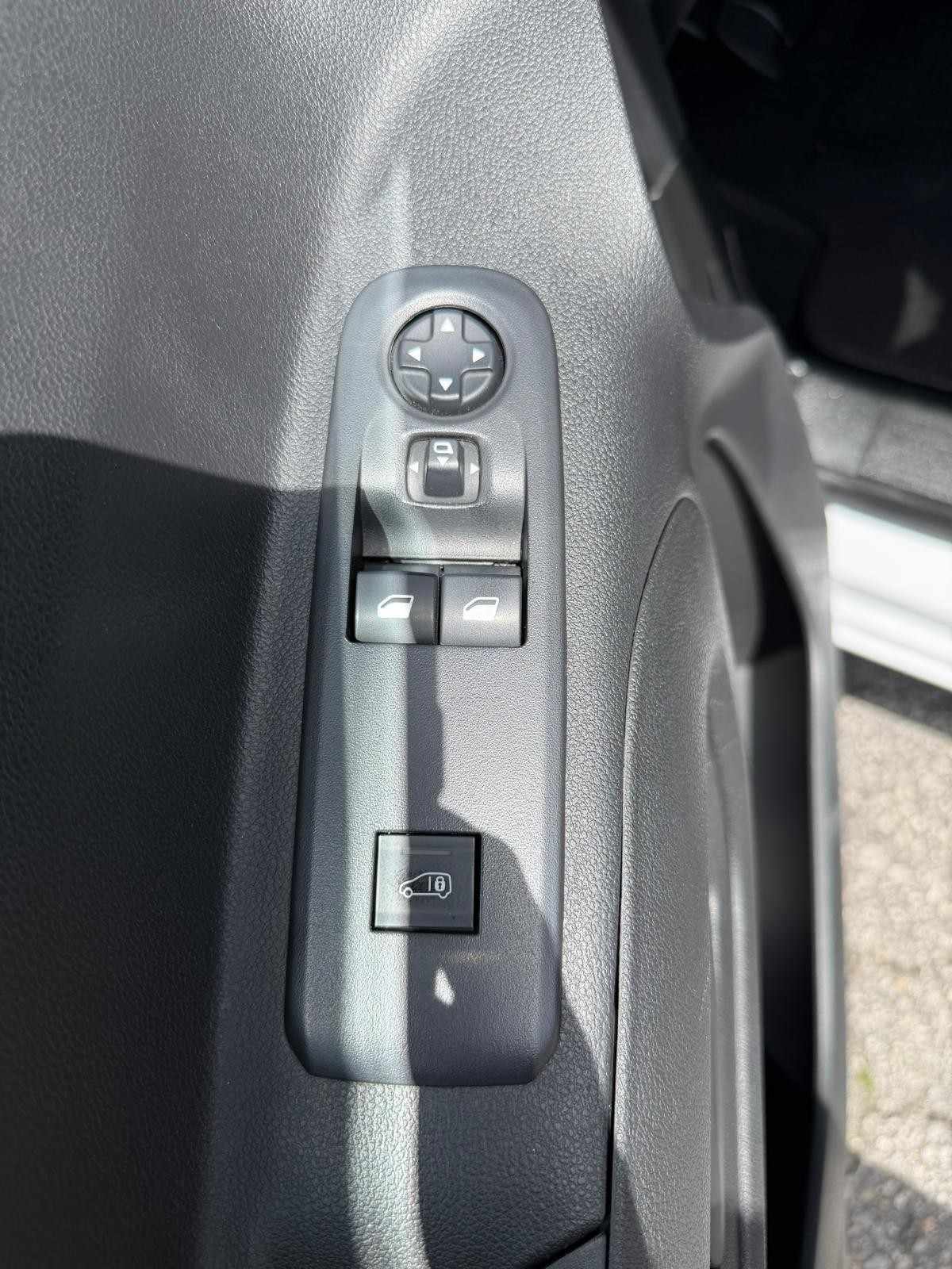 opel-combo-2024-diesel-1499cc